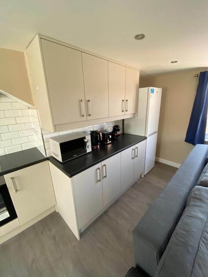 Stunning 1 Bedroom Flat In Wood Green Лондон Екстер'єр фото