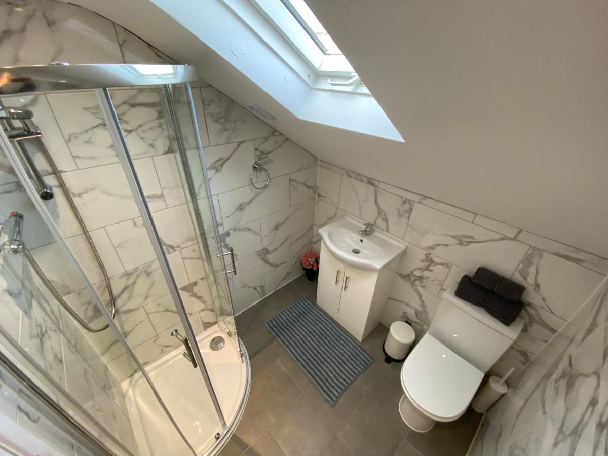Stunning 1 Bedroom Flat In Wood Green Лондон Екстер'єр фото