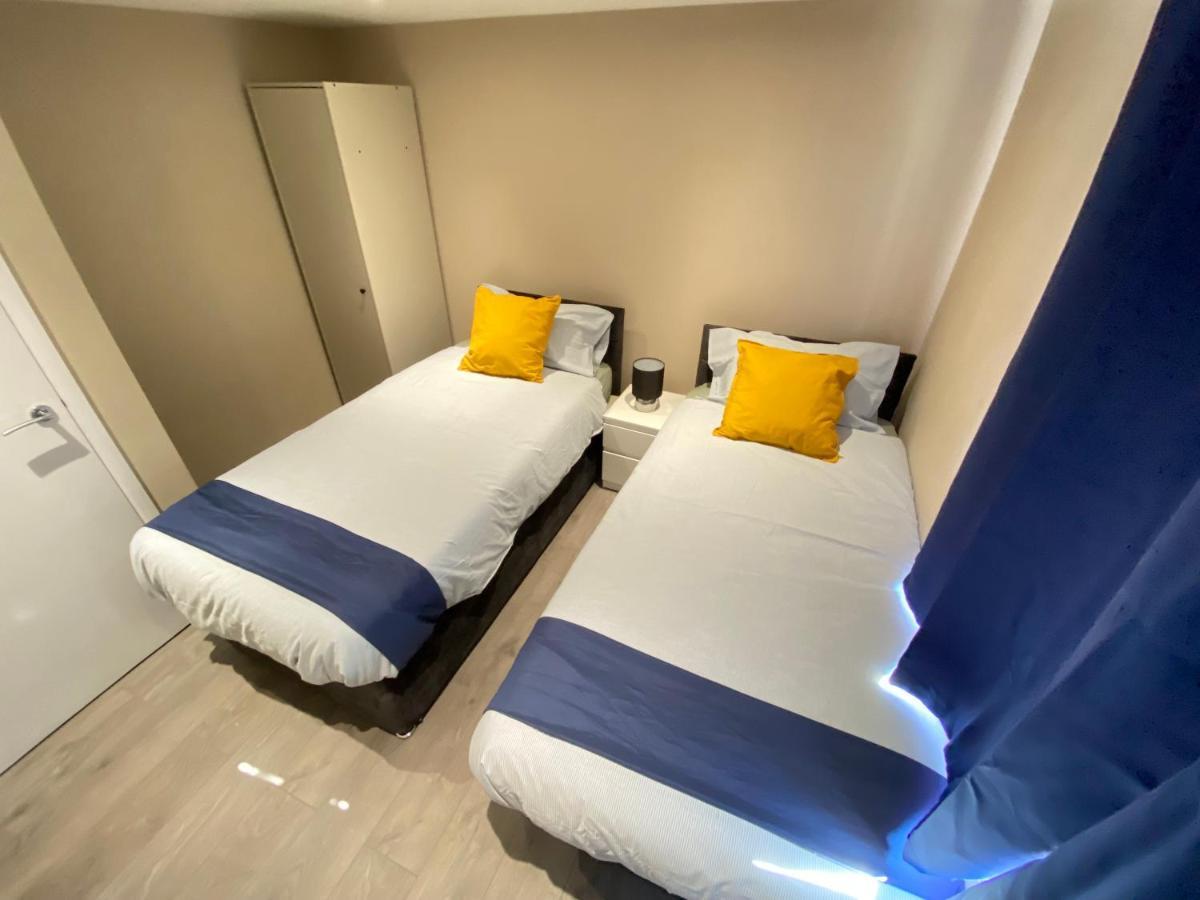 Stunning 1 Bedroom Flat In Wood Green Лондон Екстер'єр фото